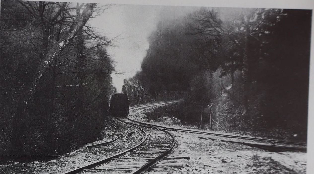 Convoi ferroviaire sur la ligne des Carrières de Florzé et d'Emblève